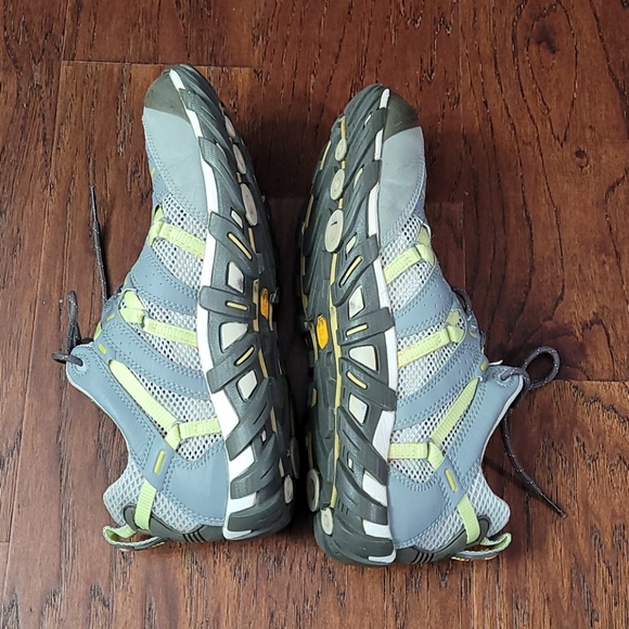 Merrel shoes - Picture 3 of 8